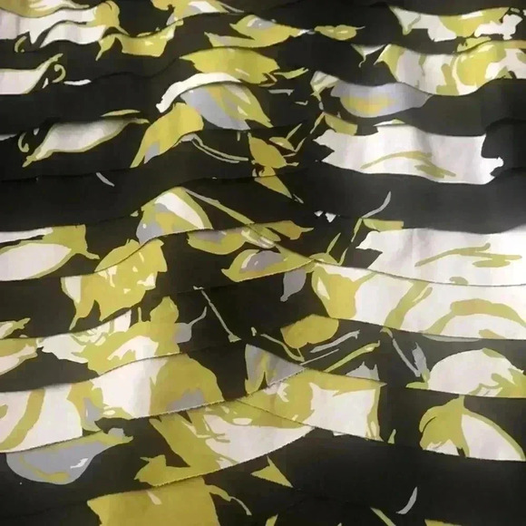 🔥J S Collections🔥 | Floral layered dress - Picture 3 of 9